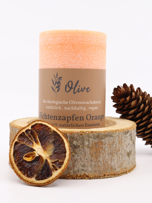 Spruce cone orange scented candle